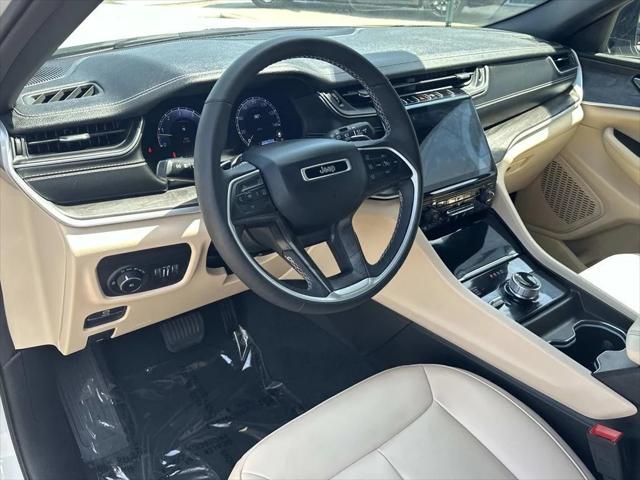 2024 Jeep Grand Cherokee Limited 4x4 2024 Jeep Grand Cherokee Limited 4x4