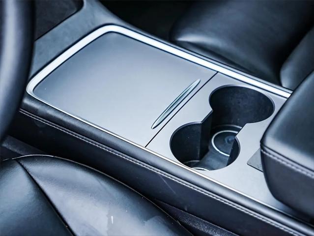 2021 Tesla Model 3 Standard Range Plus Rear-Wheel Drive