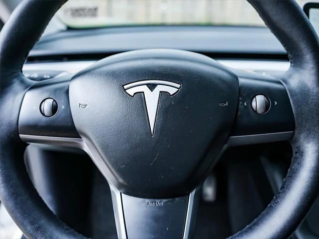 2021 Tesla Model 3 Standard Range Plus Rear-Wheel Drive