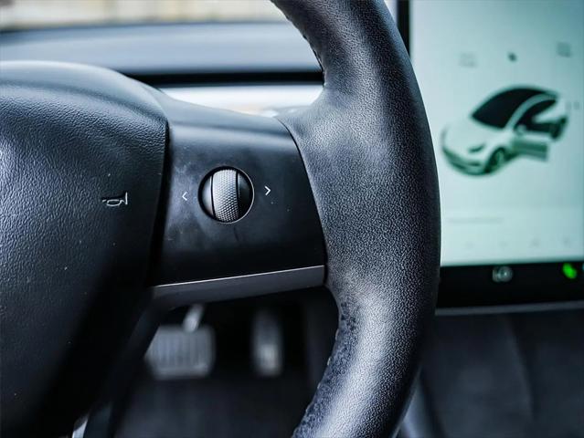 2021 Tesla Model 3 Standard Range Plus Rear-Wheel Drive