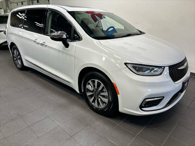 2023 Chrysler Pacifica Hybrid Limited 2023 Chrysler Pacifica Hybrid Limited
