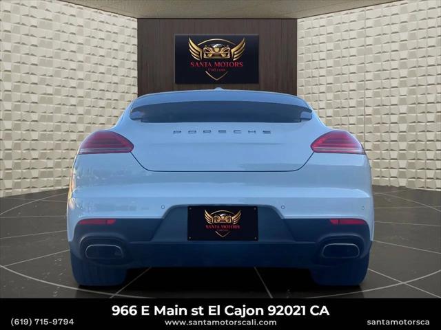 2015 Porsche Panamera 4