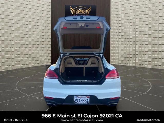 2015 Porsche Panamera 4