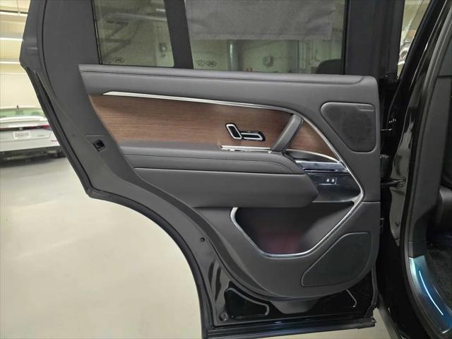 2026 Land Rover Range Rover P530 SE