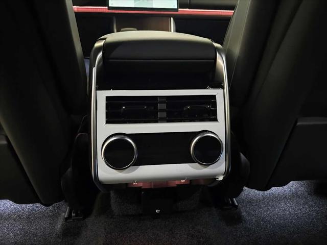 2026 Land Rover Range Rover P530 SE