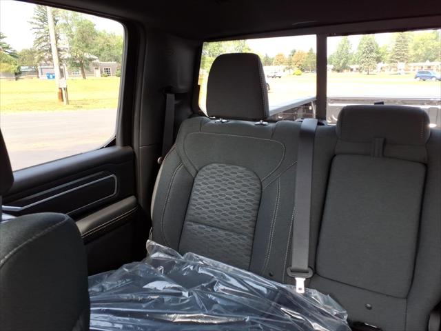 2026 Ram 1500 Big Horn Crew Cab 4x4 64 Box