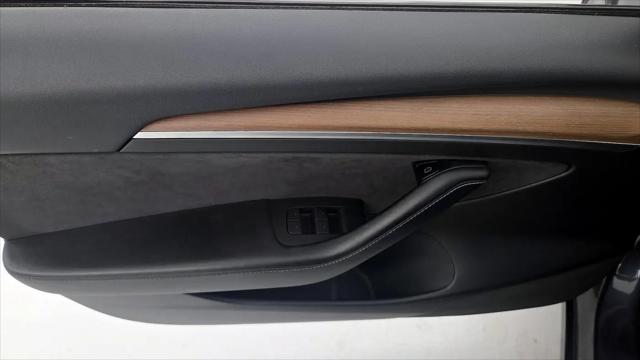 2021 Tesla Model 3 Standard Range Plus Rear-Wheel Drive