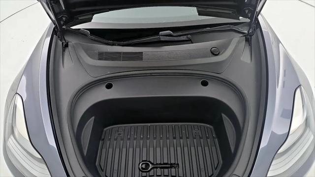 2021 Tesla Model 3 Standard Range Plus Rear-Wheel Drive