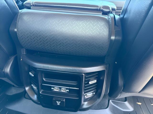 2021 Ram 1500 Laramie Crew Cab 4x4 5'7" Box