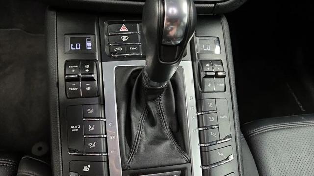 2021 Porsche Macan Macan