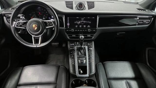 2021 Porsche Macan Macan