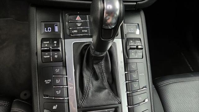 2021 Porsche Macan Macan