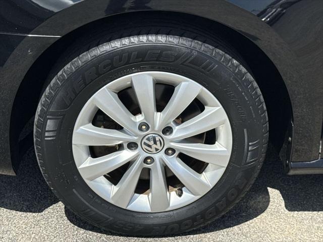 2015 Volkswagen Passat 1.8T Wolfsburg Edition