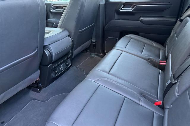 2025 GMC Sierra 1500 4WD Crew Cab Short Box SLT
