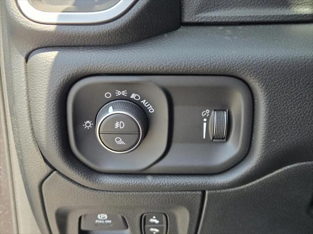 2026 Ram 1500 Big Horn Crew Cab 4x2 57 Box