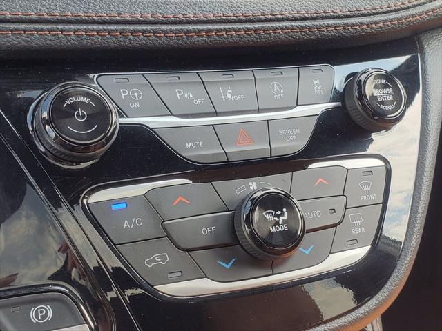 2024 Chrysler Pacifica Pinnacle