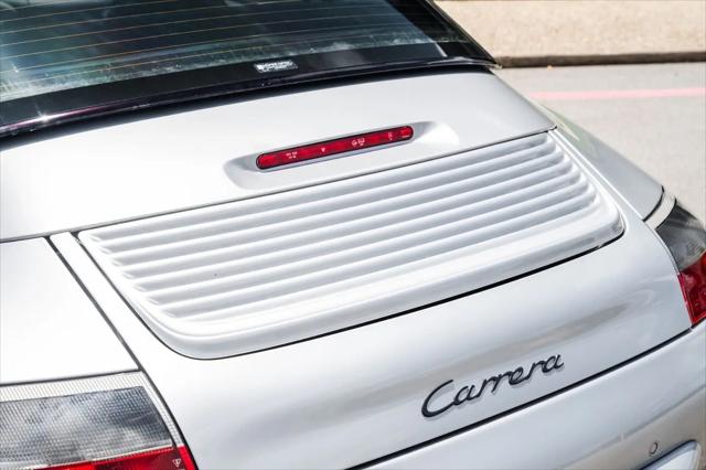 2003 Porsche 911 Carrera