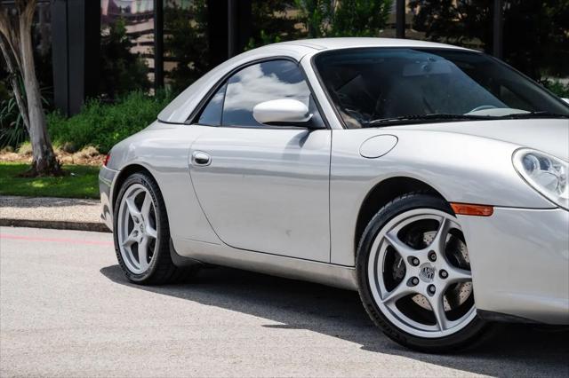 2003 Porsche 911 Carrera