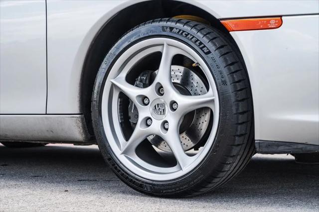 2003 Porsche 911 Carrera