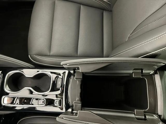 2023 Buick Envision Essence FWD