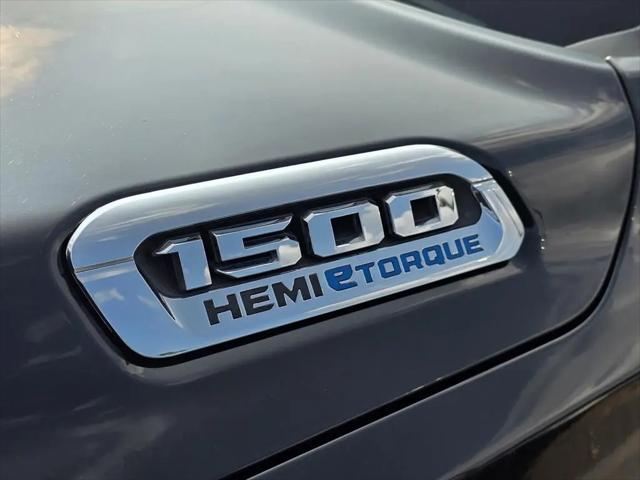 2022 Ram 1500 Laramie Crew Cab 4x4 57 Box