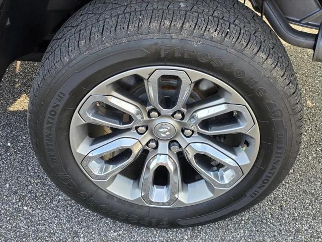 2022 Ram 1500 Laramie Crew Cab 4x4 57 Box