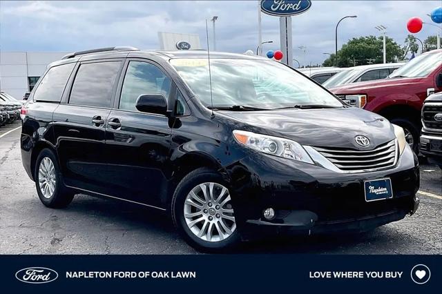 2014 Toyota Sienna XLE V6 8 Passenger for sale in Oak Lawn, IL