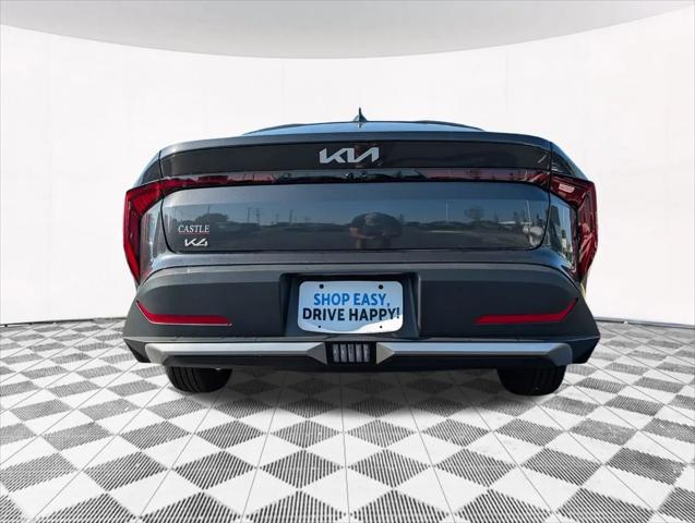 2026 Kia K4 LXS
