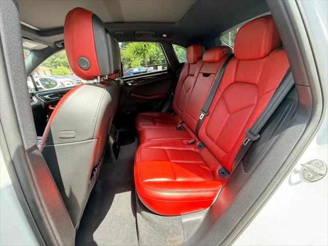 2017 Porsche Macan S