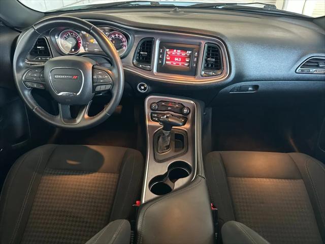 2016 Dodge Challenger SXT
