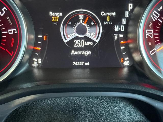 2016 Dodge Challenger SXT