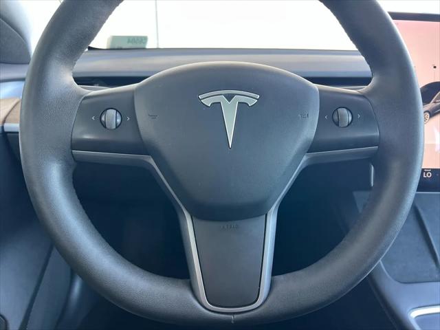 2021 Tesla Model 3 Standard Range Plus Rear-Wheel Drive