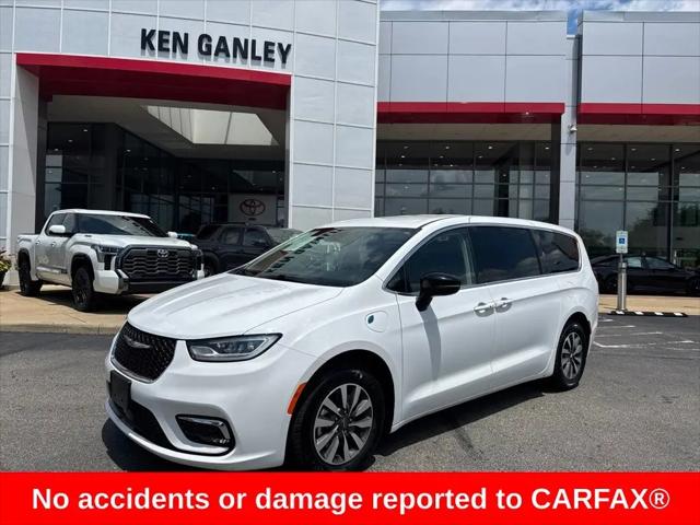 2024 Chrysler Pacifica Hybrid Select for sale in Akron, OH