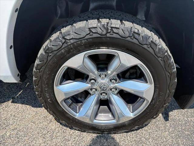 2019 Ram 1500 Limited Crew Cab 4x4 57 Box