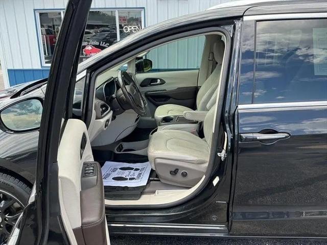 2021 Chrysler Pacifica Touring L