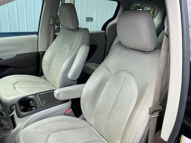 2021 Chrysler Pacifica Touring L