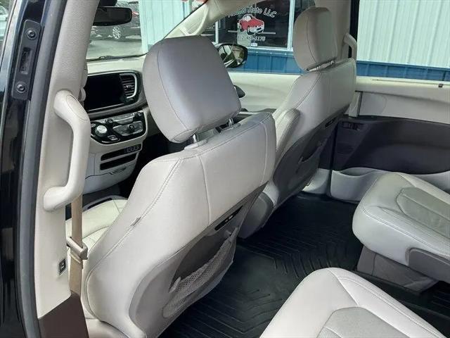 2021 Chrysler Pacifica Touring L