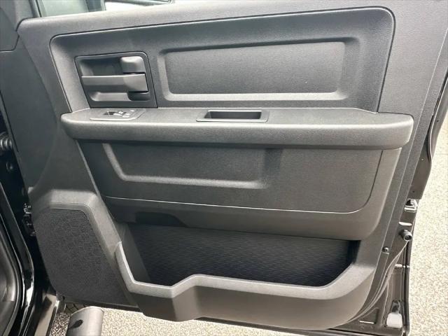 2026 Ram 3500 Tradesman Crew Cab 4x4 8 Box