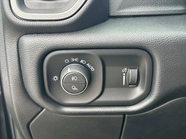 2026 Ram 3500 Tradesman Crew Cab 4x4 8 Box