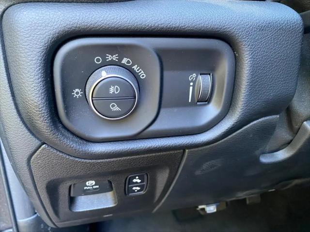 2021 Ram 1500 Big Horn Crew Cab 4x4 5'7" Box