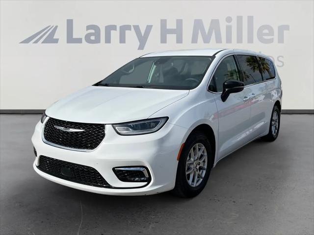2024 Chrysler Pacifica Touring L for sale in Tucson, AZ