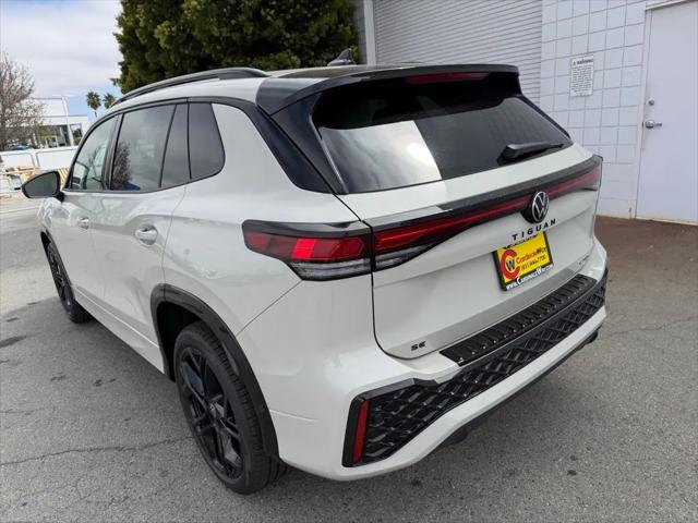 2026 Volkswagen Tiguan SE R-Line Black