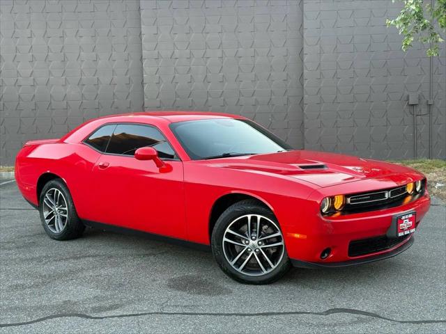 2019 Dodge Challenger SXT AWD