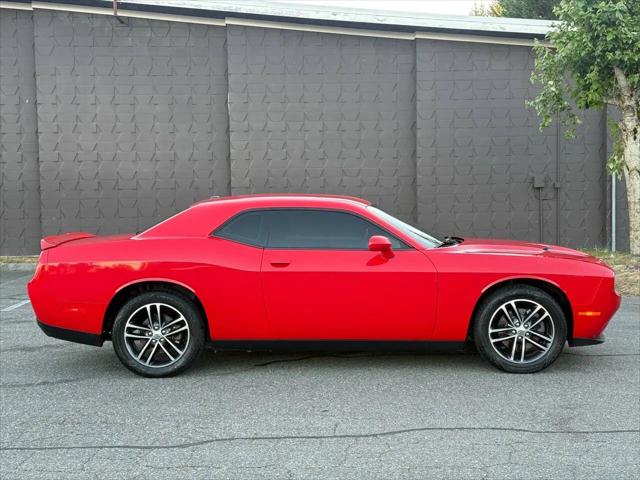 2019 Dodge Challenger SXT AWD