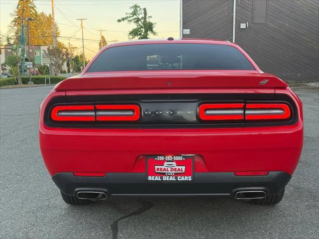 2019 Dodge Challenger SXT AWD