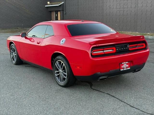2019 Dodge Challenger SXT AWD