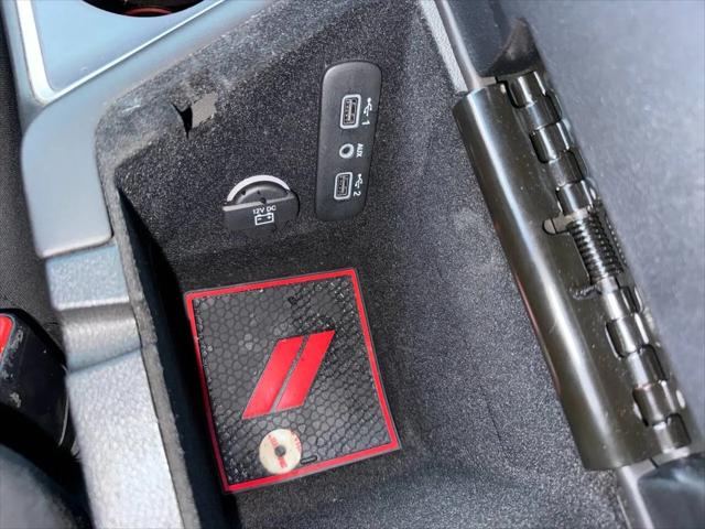 2019 Dodge Challenger SXT AWD
