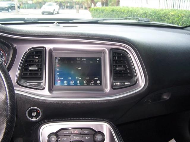 2020 Dodge Challenger SXT