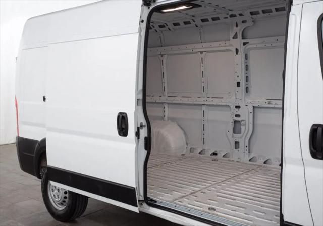 2025 Ram ProMaster 2500 Cargo Van Tradesman High Roof 159 WB w/Pass Seat