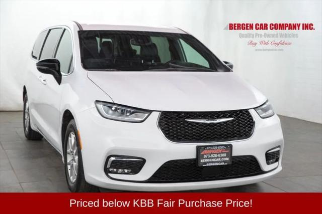 2025 Chrysler Pacifica Select for sale in Lodi, NJ